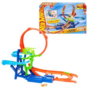 Hot Wheels Stunt Tracks Mid-Air Crash Playset With 1:64 Scale Die-Cast Toy Car & Motorized Booster